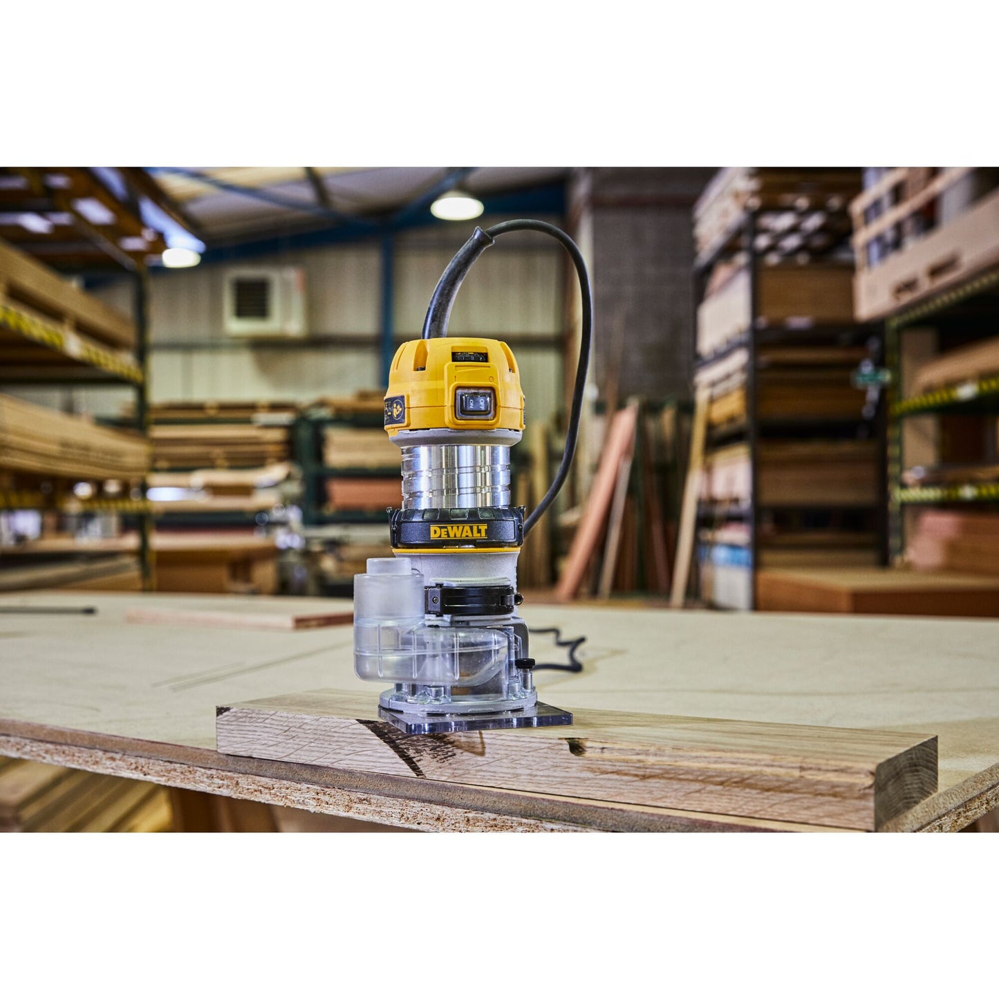 DEWALT D26200-QS 900 Watt Kantenfräse