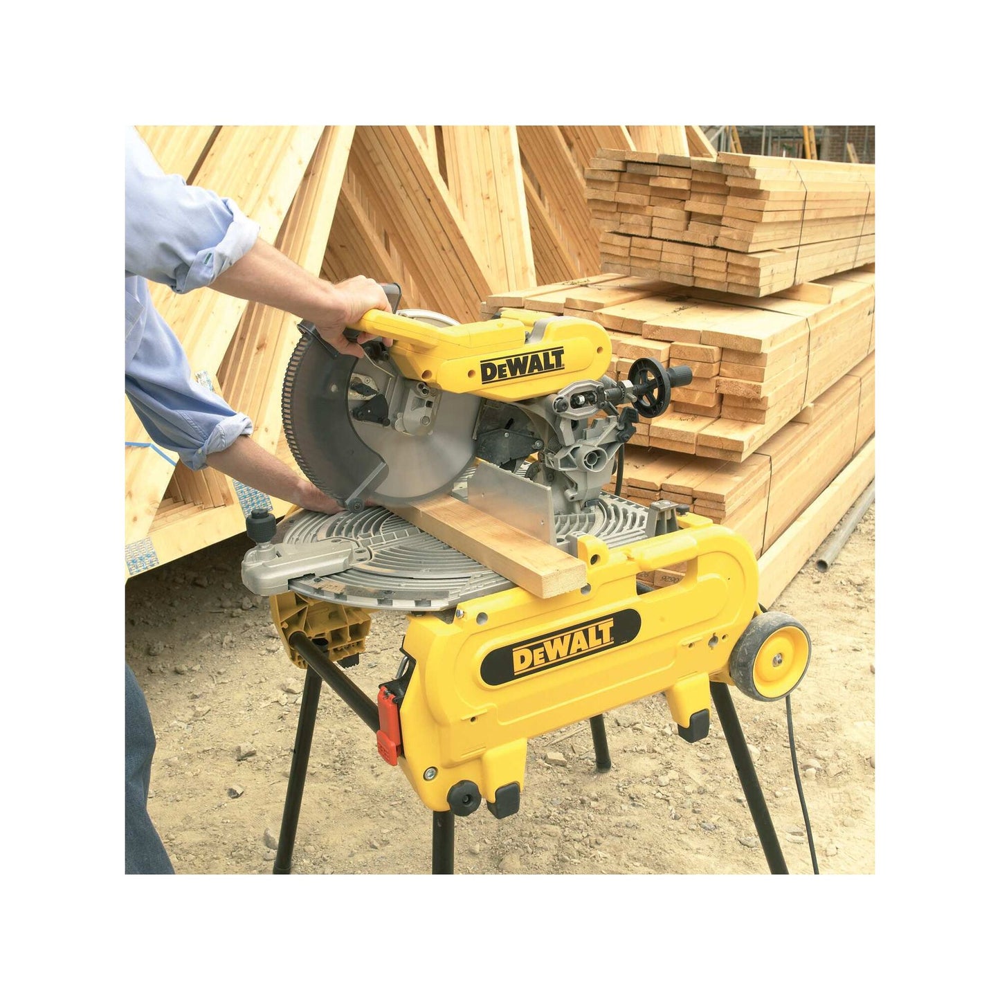 DEWALT D27107-QS Scie à table et à onglets retournable 305mm 2000W