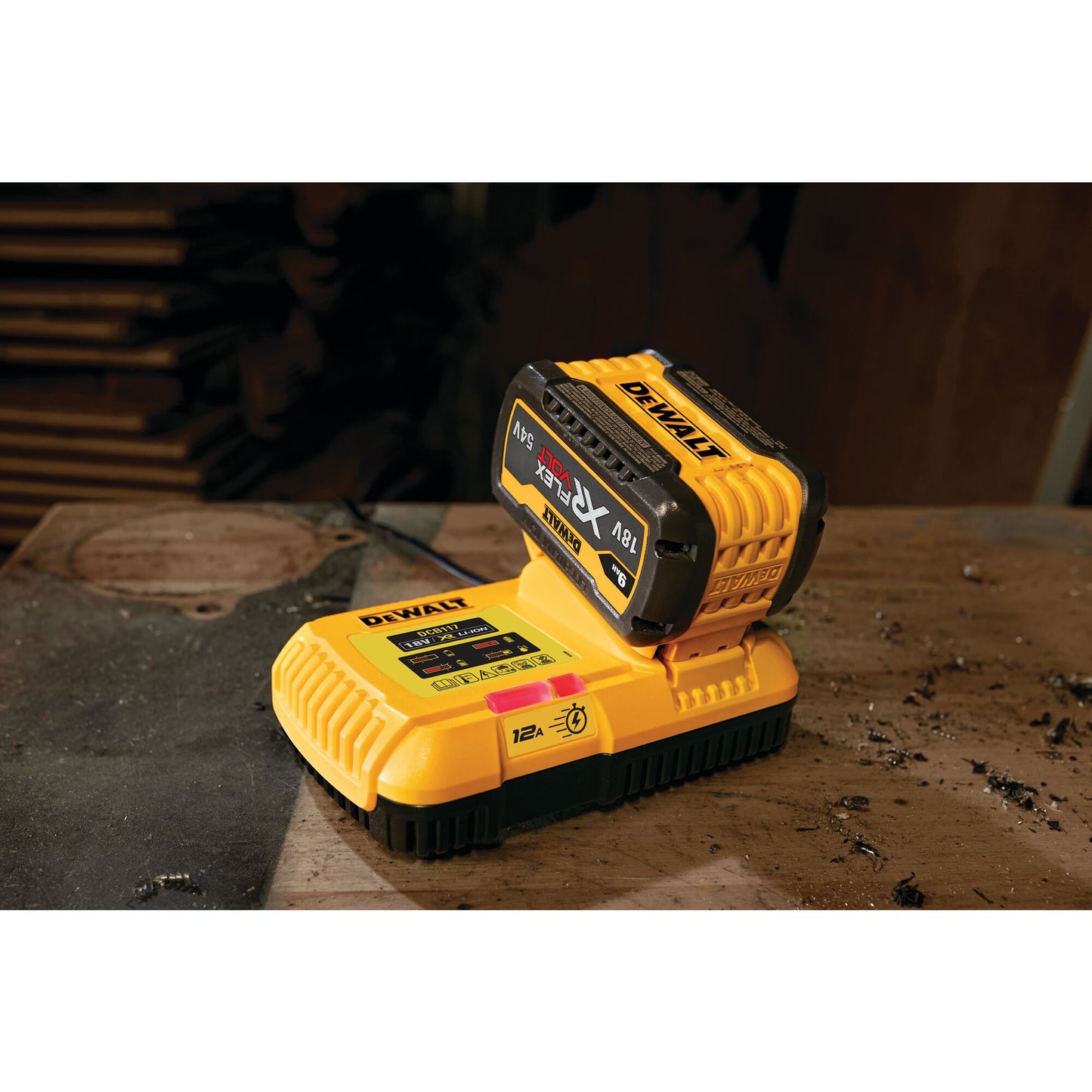 DEWALT DCB117-QW XR 12A Fast Charger