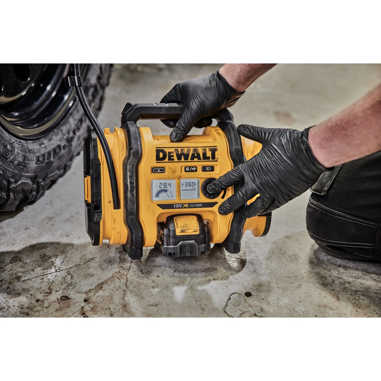 DEWALT DCC018N-XJ 18 Volt Akku-Kompakt-Kompressor, ohne Batterien und Ladegerät