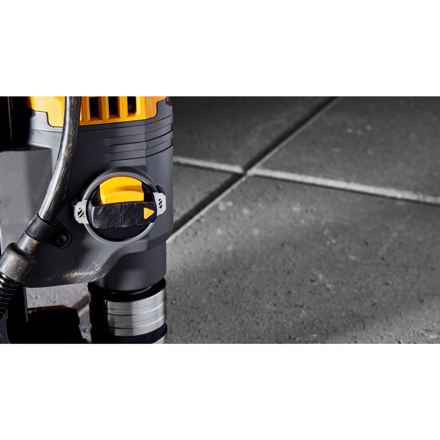 DEWALT DCD1623X2G-QW Taladro de imanes permanentes con 2 baterías XR Flexvolt 18/54V 9.0Ah Serie G