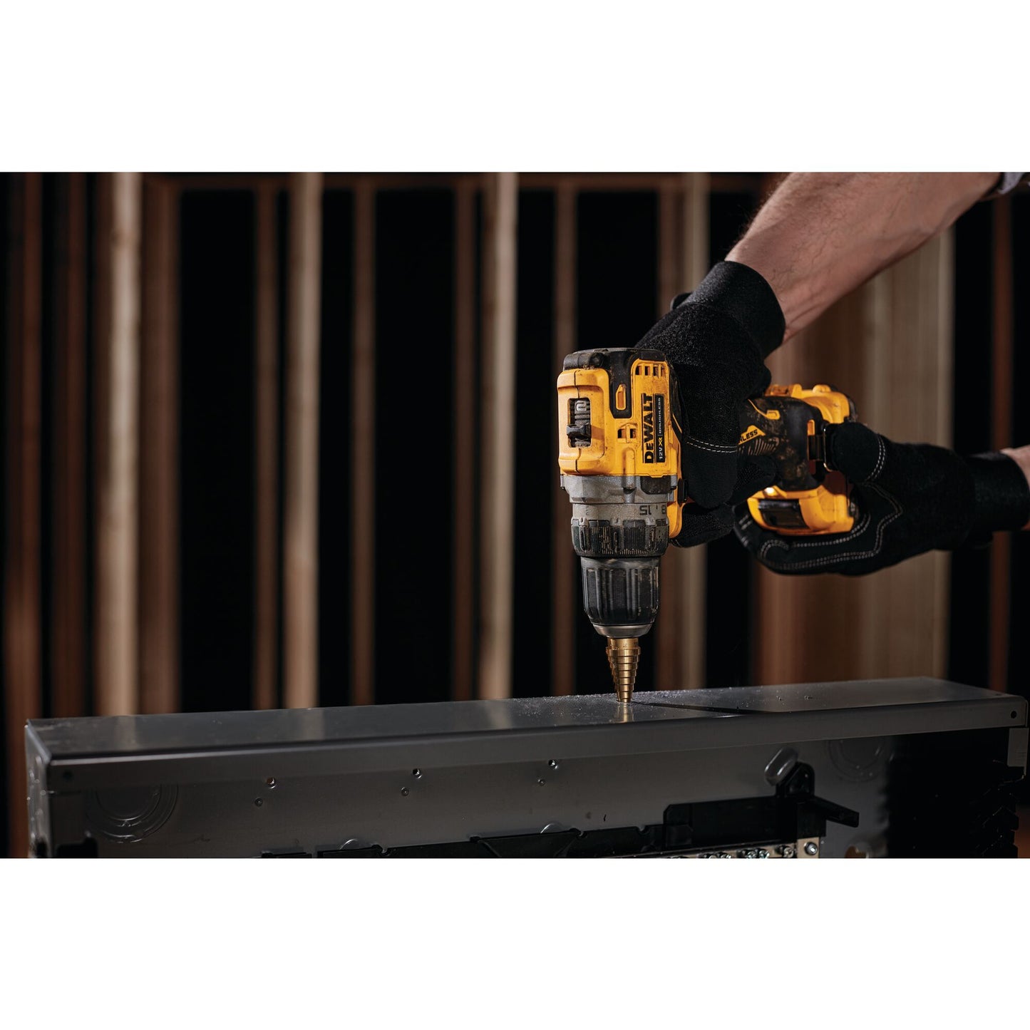 DEWALT DCD701D2-QW Taladro Atornillador sin escobillas XR 2x12V Li-Ion 2Ah