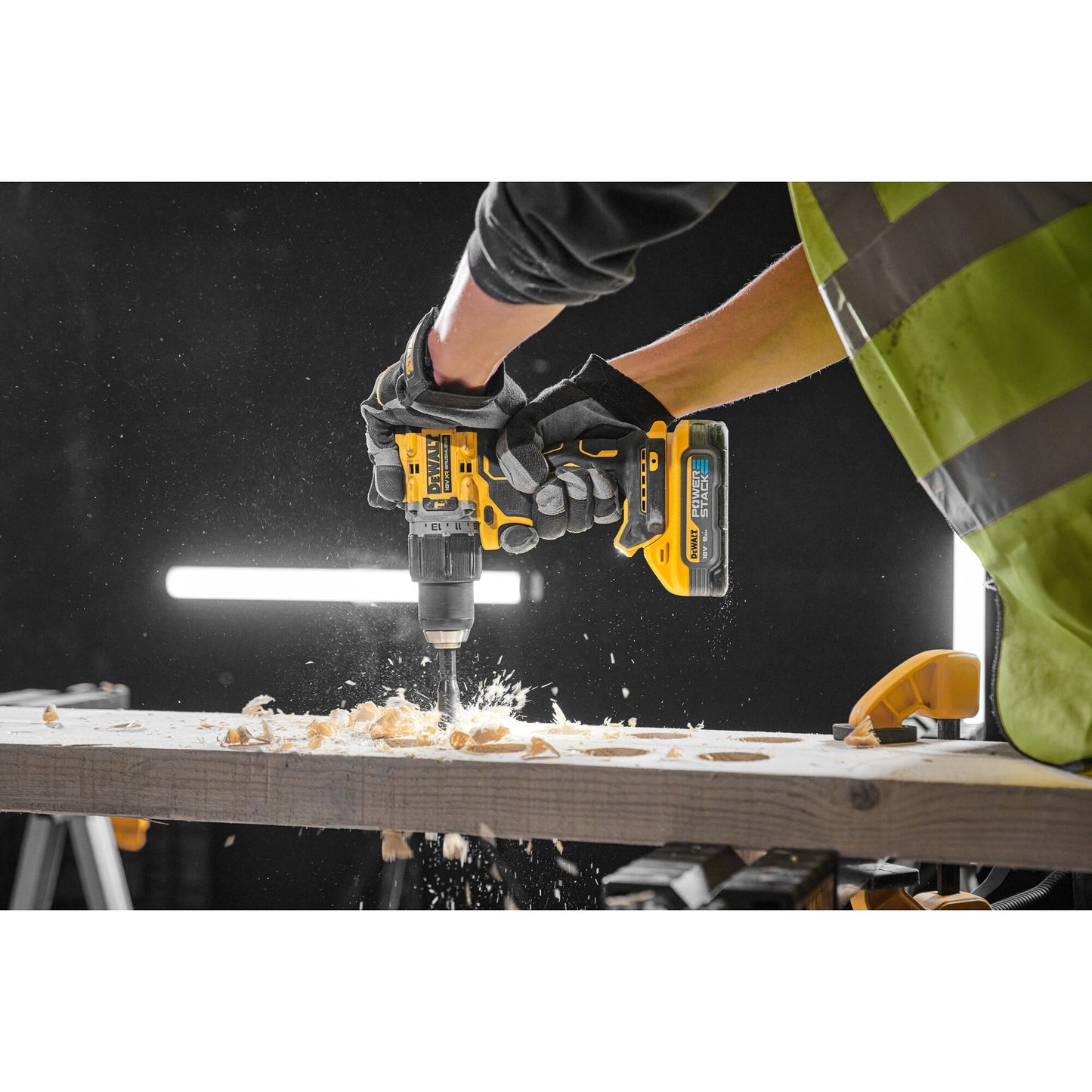 DEWALT DCD805H2T-QW Taladro Percutor compacto sin escobillas + 2X18V POWERSTACK Li-Ion 5Ah
