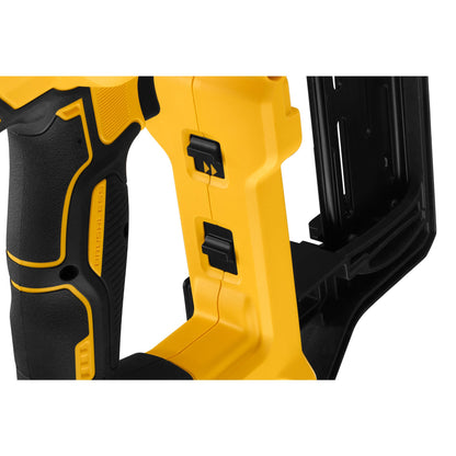 DEWALT DCFS950P2-QW Grapadora de Cercas sin escobillas XR 18V con 2 baterías XR 5.0 Ah