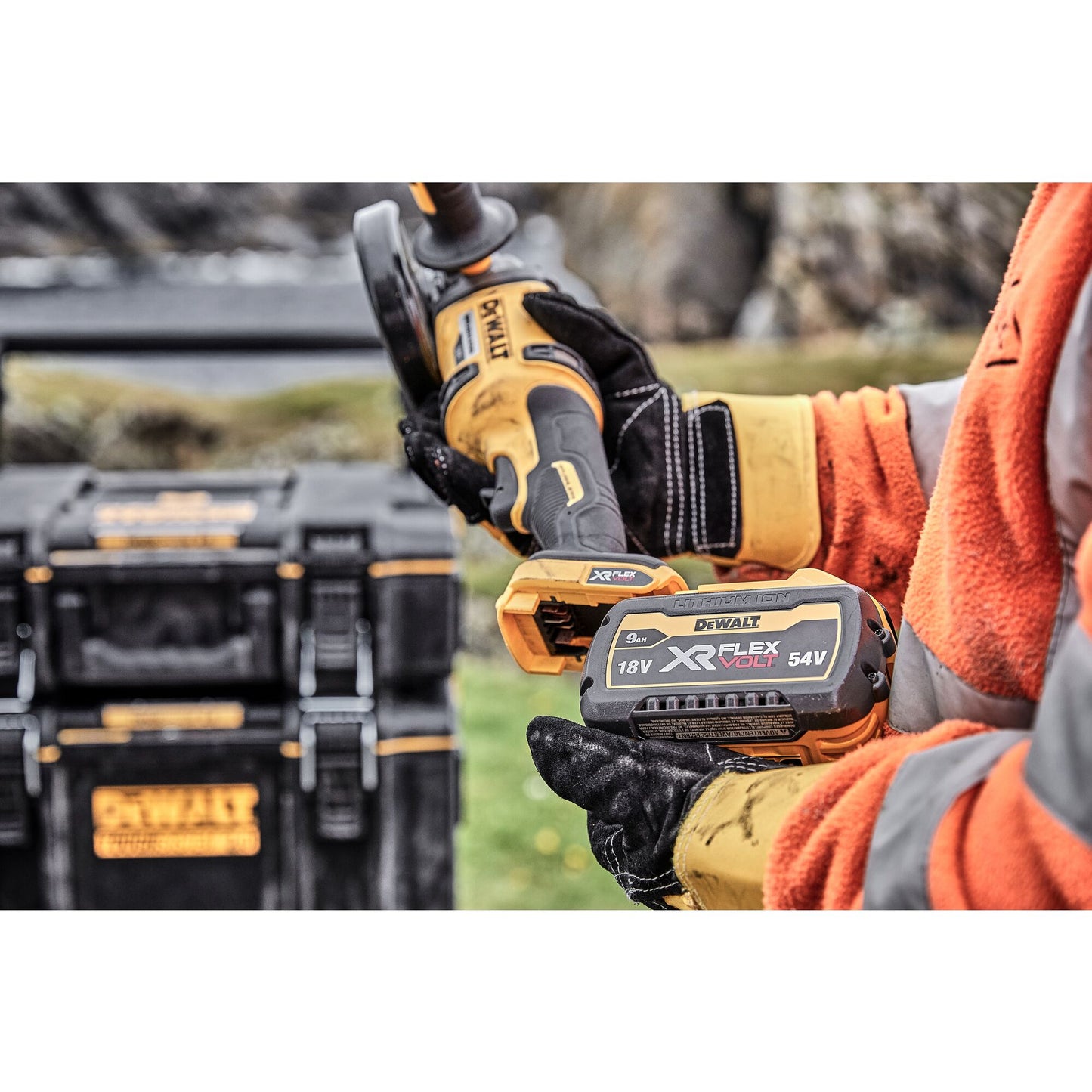 DEWALT DCG418NT-XJ Mini-Amoladora sin escobillas XR FLEXVOLT 54V 125mm sin cargador/batería