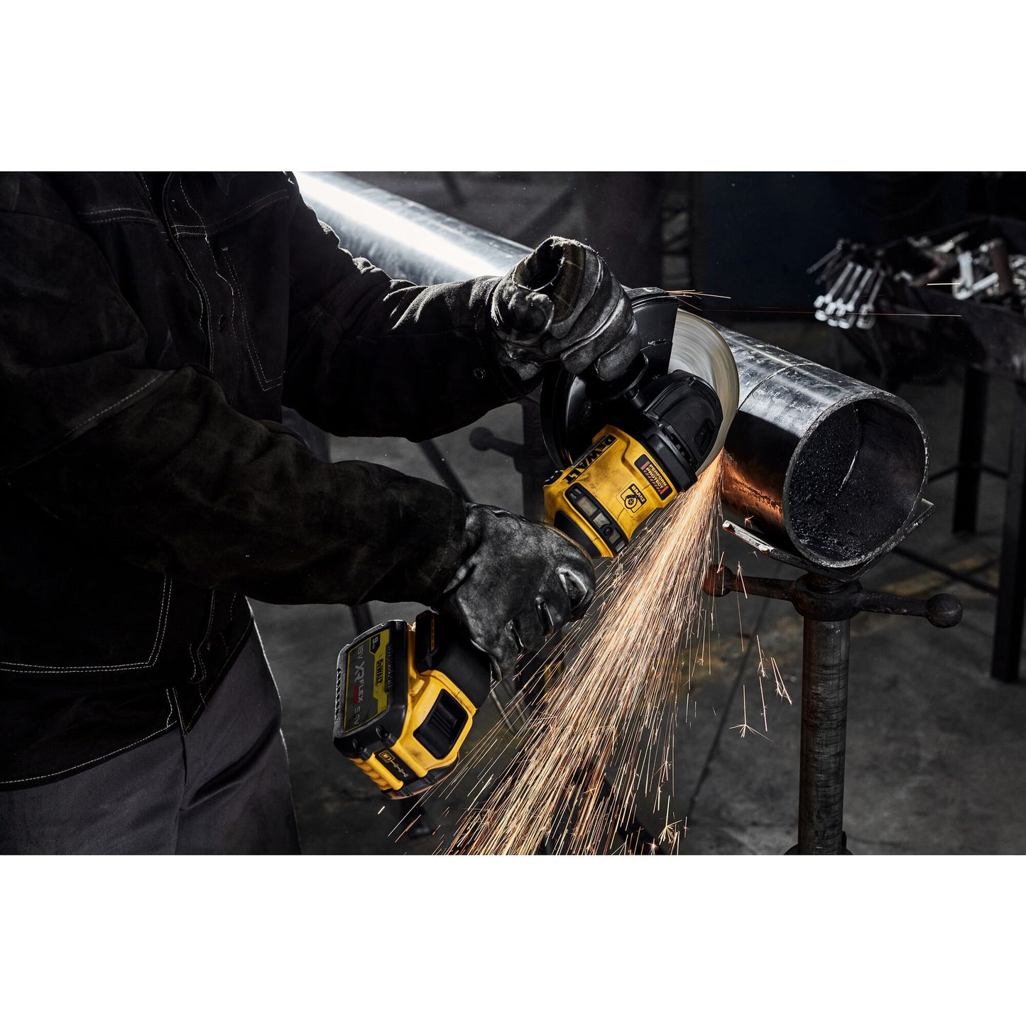 DEWALT DCG440N-XJ Meuleuse Brushless 180mm 54V XR Flexvolt, sans batterie ni chargeur