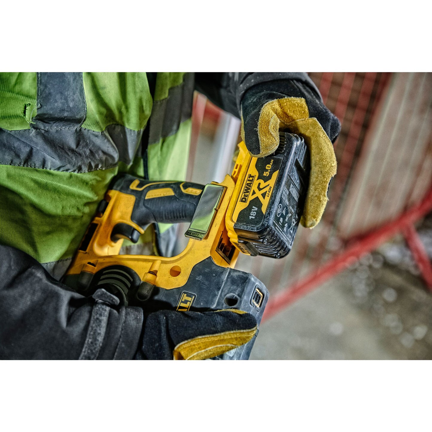 DEWALT DCH274P2T-QW 18 Volt SDS-plus Akku-Kombihammer 24mm (bürstenlos), 2,1 Joule, 2 Akkus 18V 5,0Ah