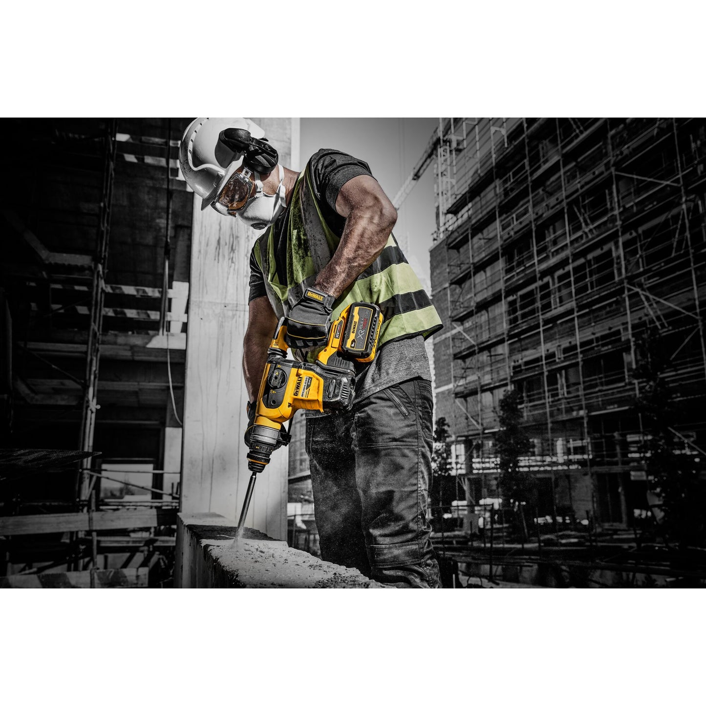 DEWALT DCH417X2-QW 54V Akku-Kombihammer SDS-plus mit 2x18/54V 9.0Ah Flexvolt Akkus