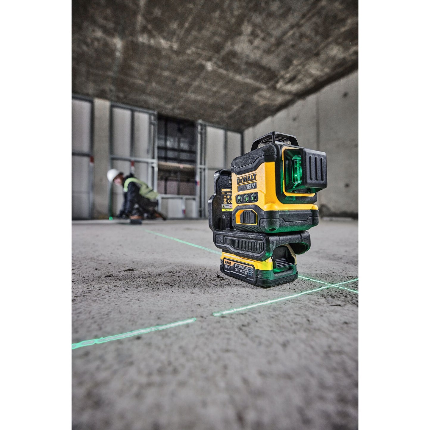 DEWALT DCLE34031D1-QW Nivel láser autonivelante VERDE de 3 líneas 360° con batería 18V Li-Ion 2Ah