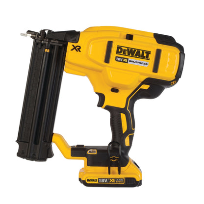 DEWALT DCN680D2-QW Grapadora 18 GA sin escobillas con 2 Baterías 18V 2.0Ah