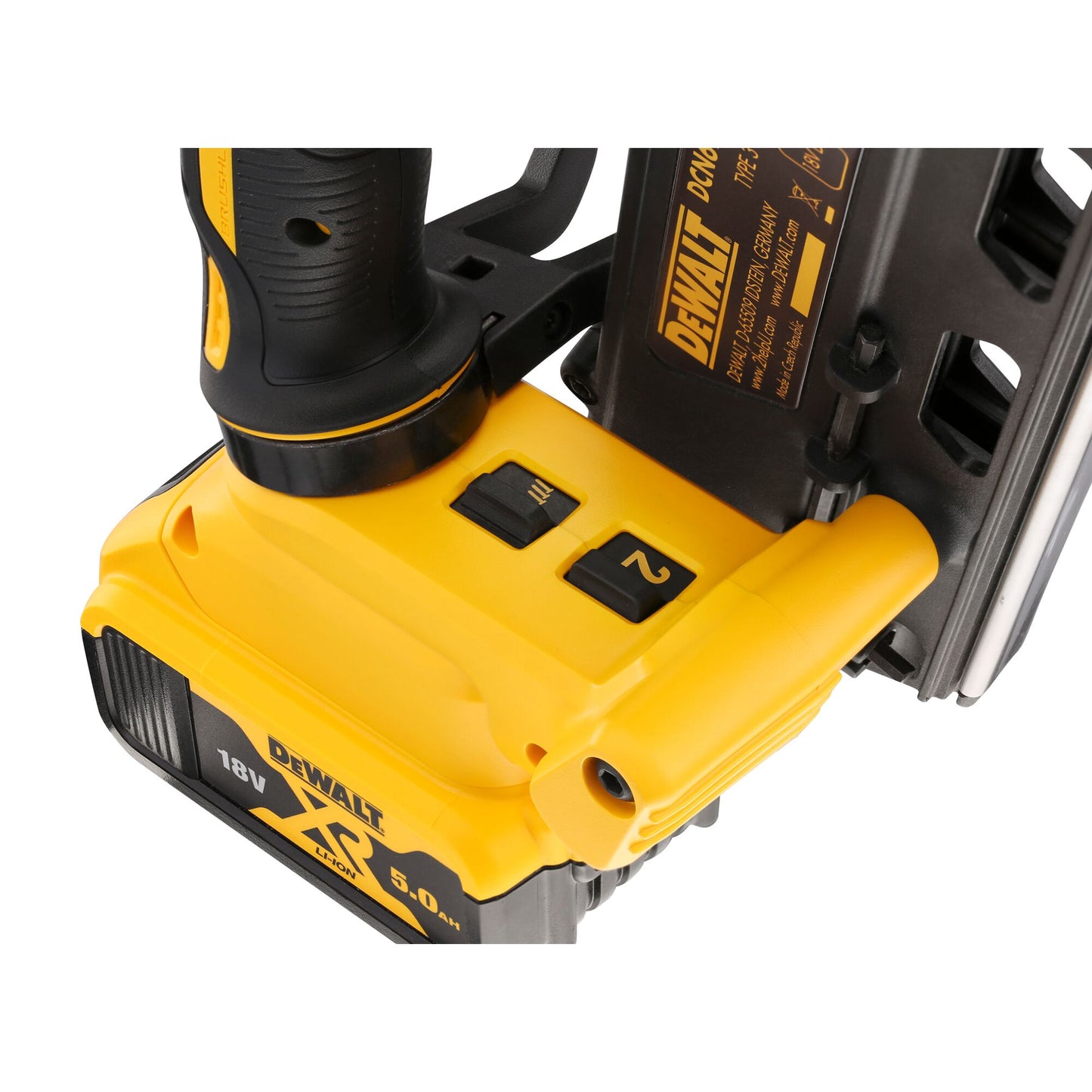 DEWALT DCK2046P2-QW Akku-Kombopack 18 V: Zwei-Stufen-Nagler 90mm DCN692 + Stiftnagler 63mm DCN660 + 2 x 18V 5.0Ah XR Akkus