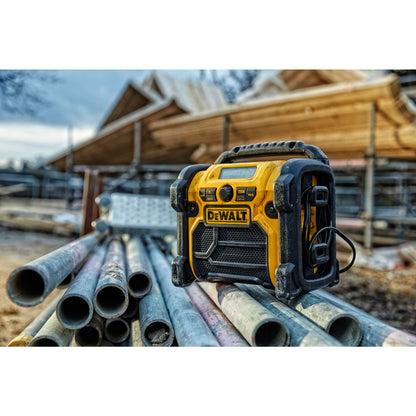 DEWALT DCR020-QW Radio estéreo digital FM y DAB 10.8/18V, sin batería ni cargador