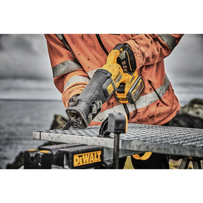 DEWALT DCS389X2-QW Sierra sable 2 baterías 18/54V XR Flexvolt 9.0Ah