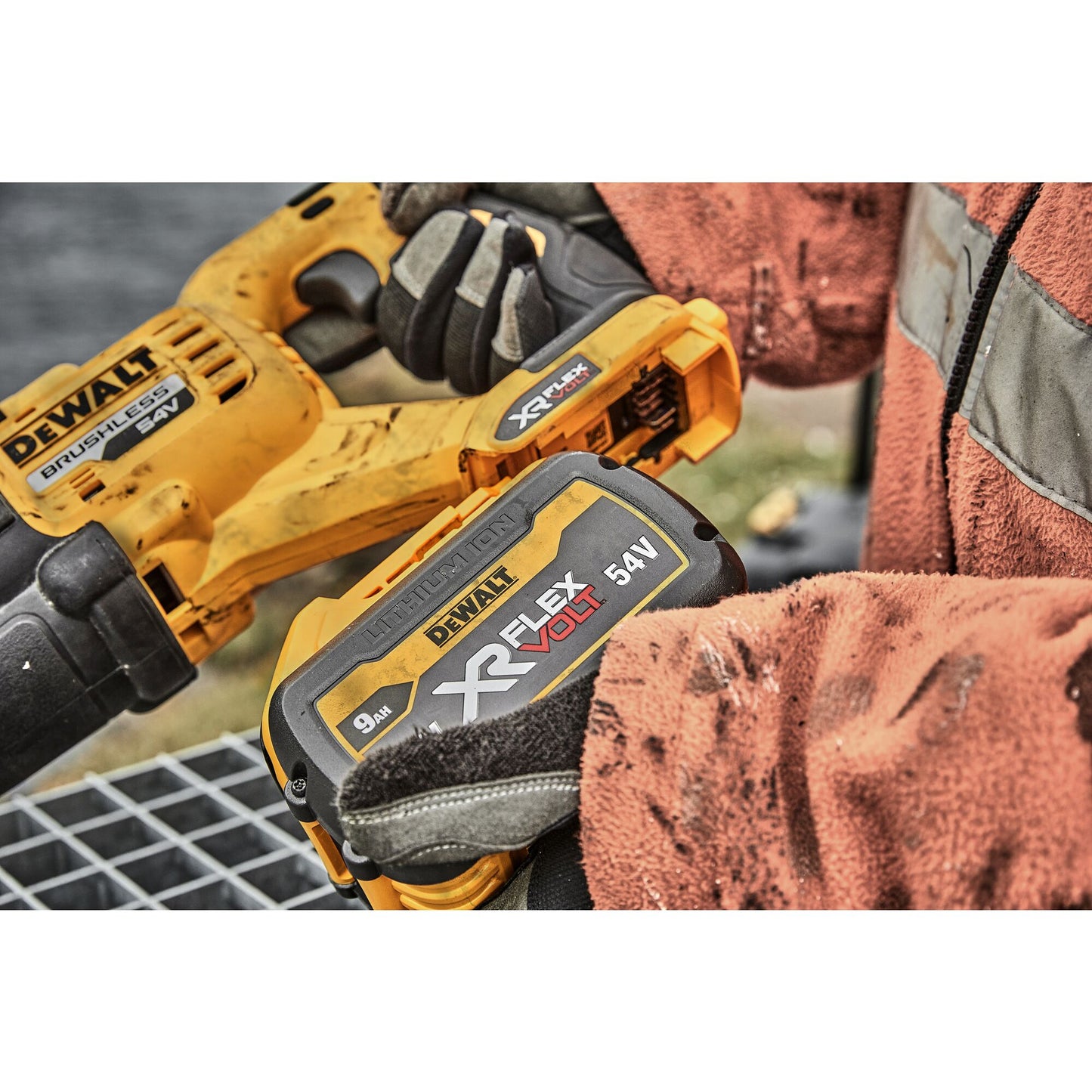 DEWALT DCS389X2-QW Sierra sable 2 baterías 18/54V XR Flexvolt 9.0Ah