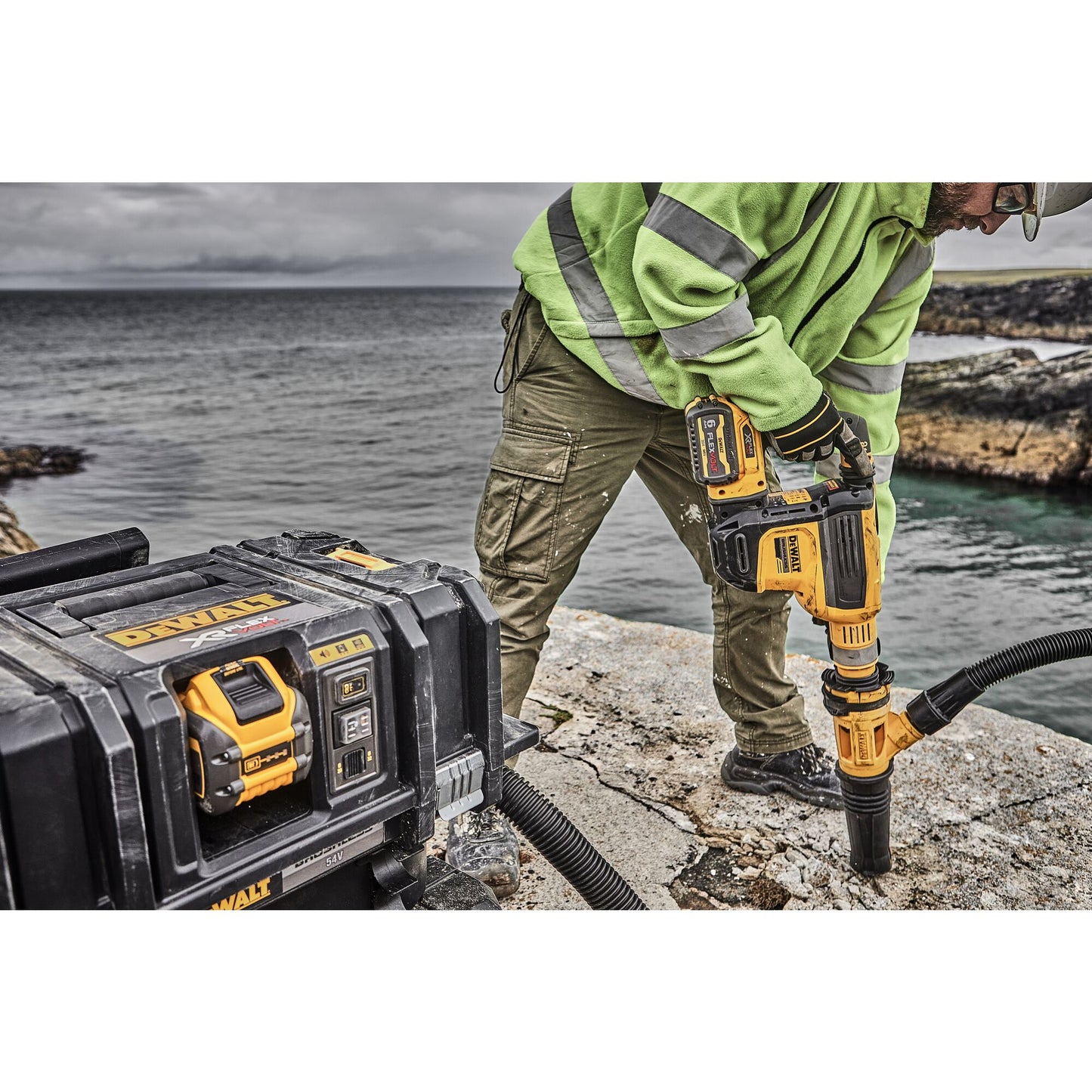 DEWALT DCV586MT2-QW Aspirador sólidos y líquidos con 2 baterías XR Flexvolt 18/54V 6.0Ah