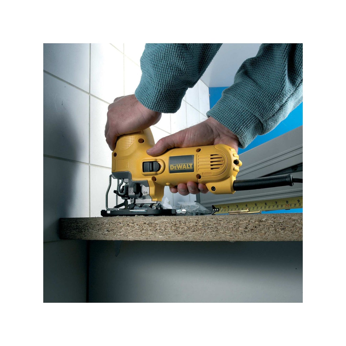 DEWALT DW343K-QS 550W Body Grip Jigsaw