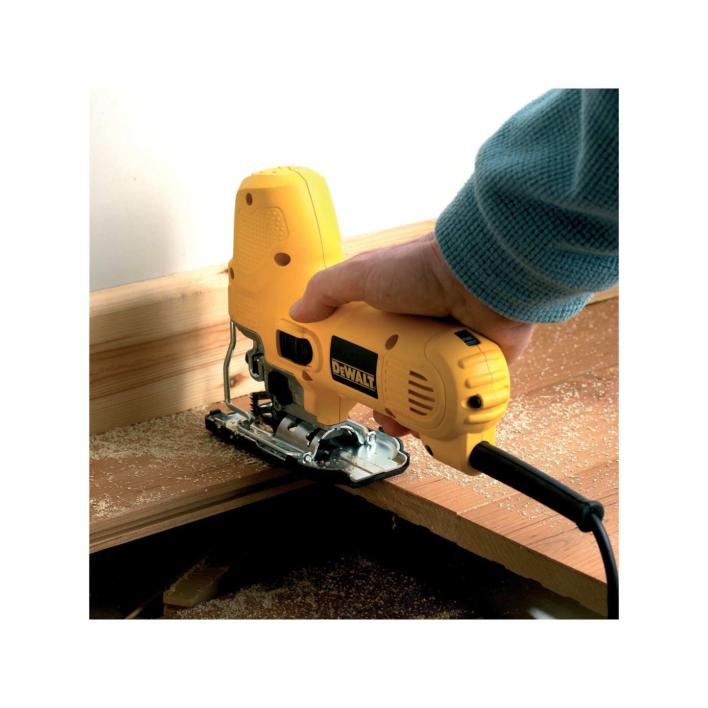 DEWALT DW343K-QS 550W Body Grip Jigsaw