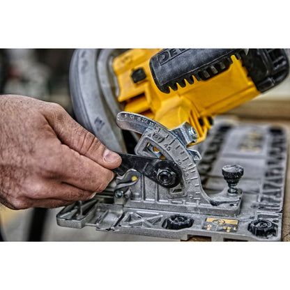 DEWALT DWE576K-QS 1.600 Watt Handkreissäge 61 mm im Koffer