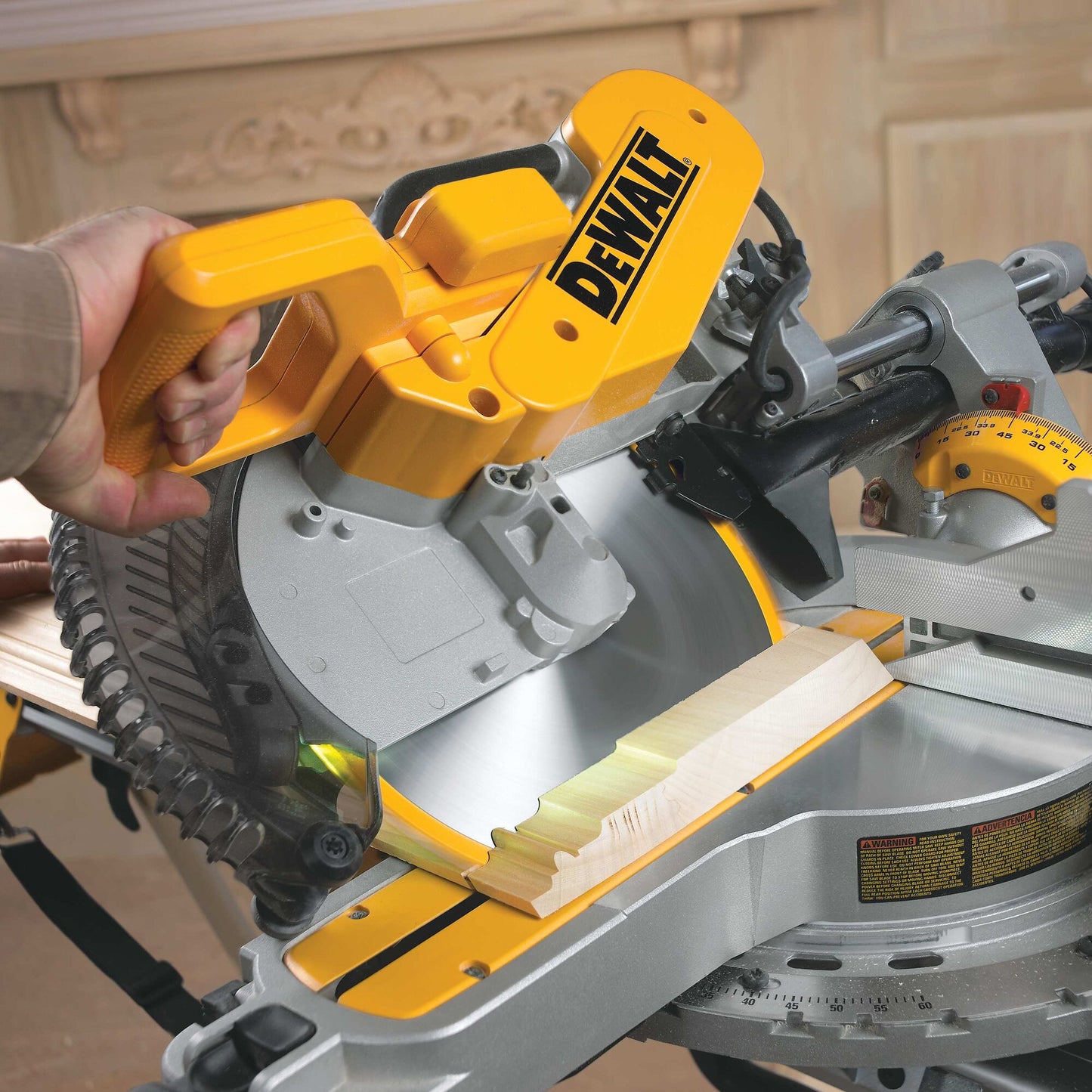 DEWALT DWS780-QS Scie à onglets radiale  305mm 1675W + Système tracciatura XPS