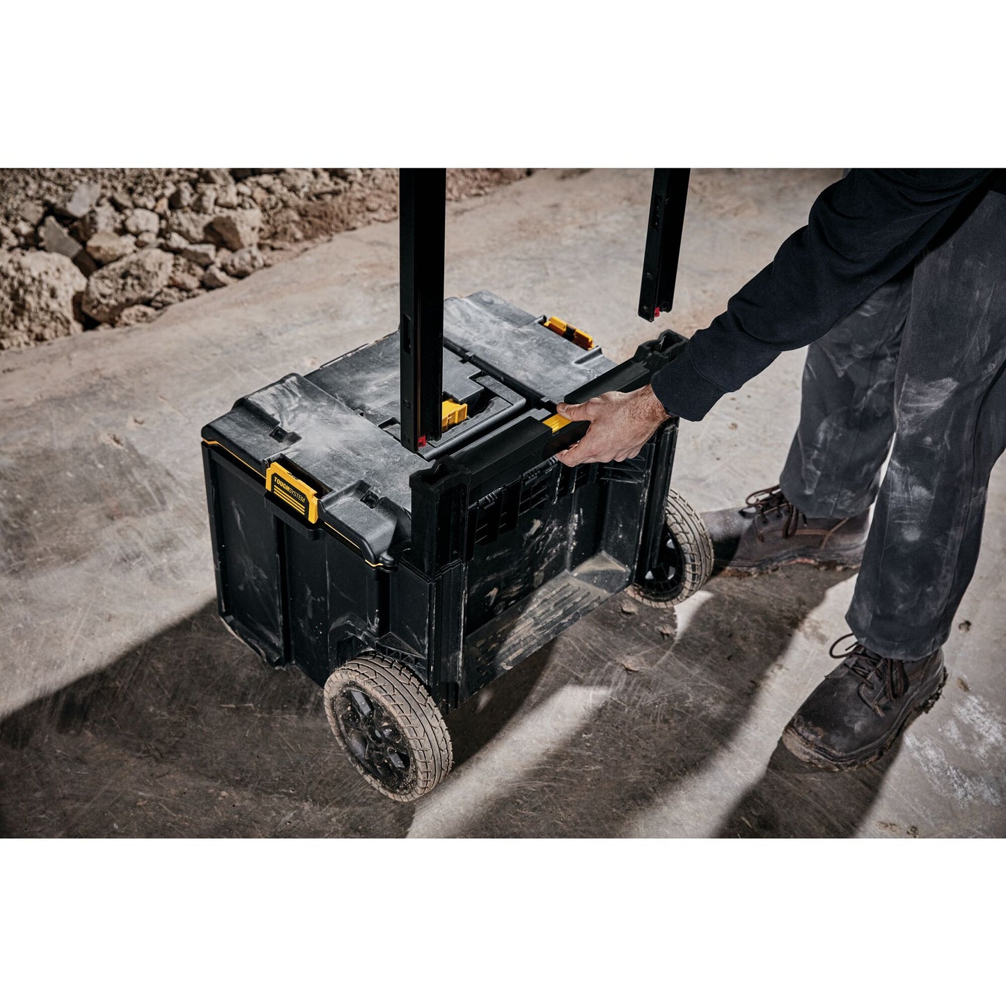 DEWALT DWST83295-1 TOUGHSYSTEM 2.0 - DS450 Rolling Toolbox