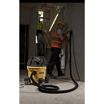 DEWALT DWV902M-QS Aspirador sólidos y líquidos 38L Clase M - 1.400W