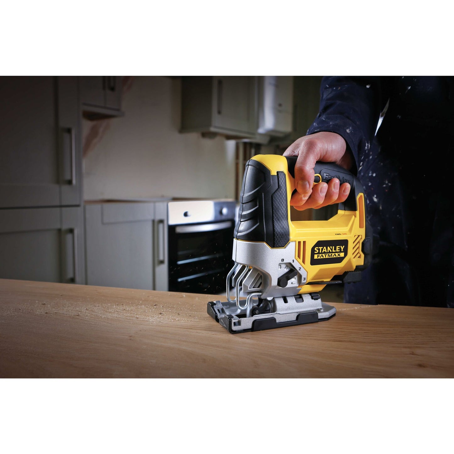 STANLEY FATMAX FME340K-QS Scie sauteuse pendulaire 710W