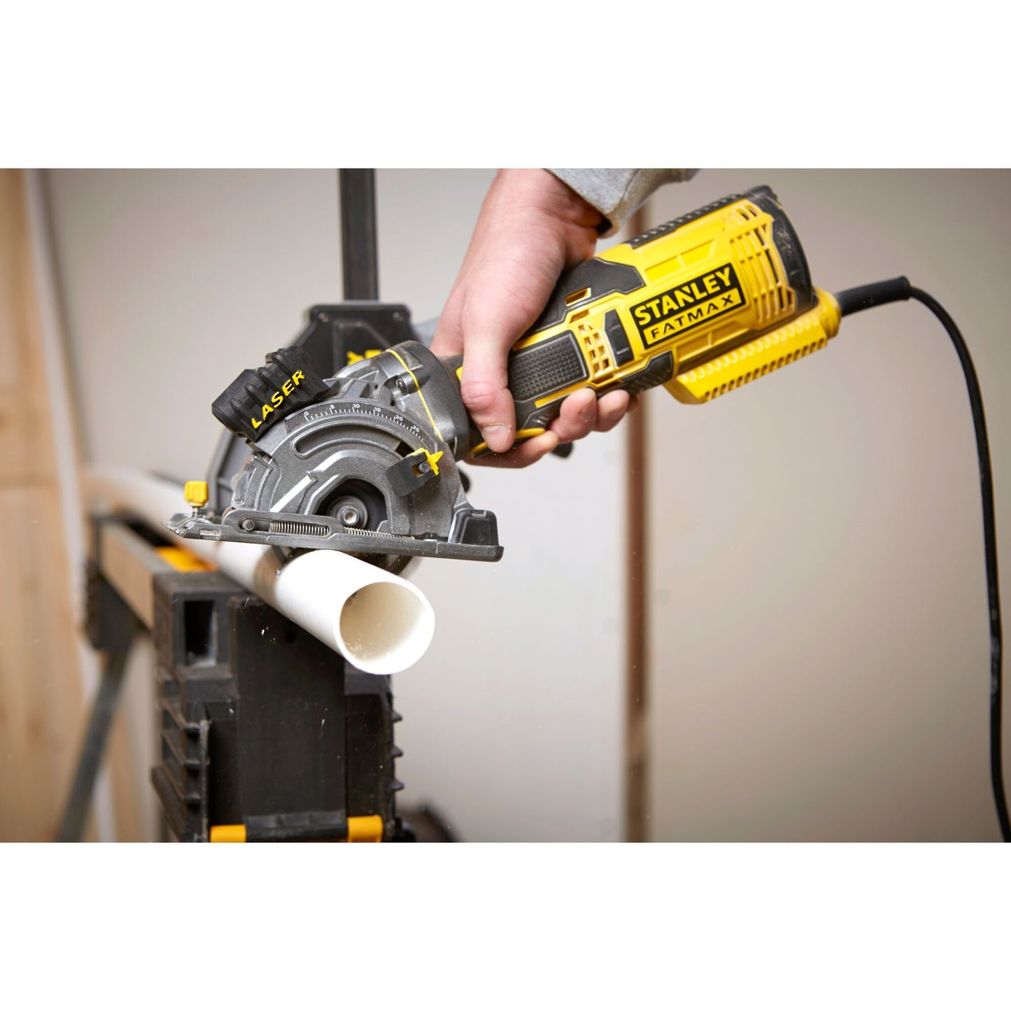 STANLEY FATMAX FME380K-QS 650W mini Circular Saw with Kit Box