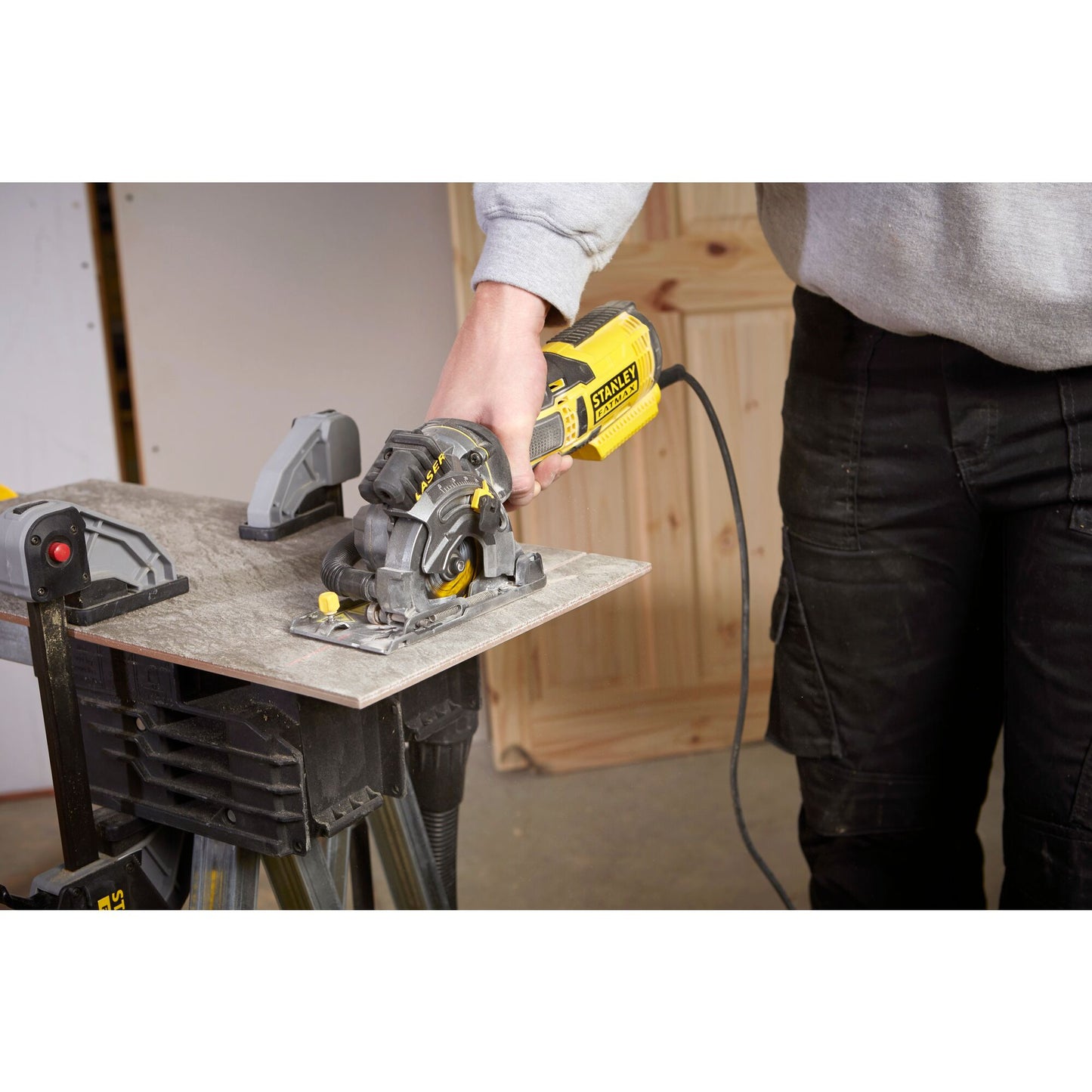 STANLEY FATMAX FME380K-QS 650W mini Circular Saw with Kit Box