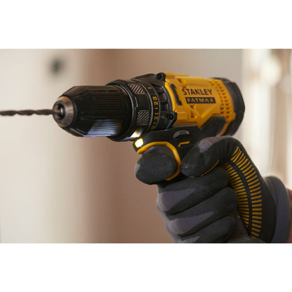 STANLEY FATMAX SFMCD700C2K-QW Taladro atornillador v20 li-ion 18V con 2 baterías 1,5ah, cargador 1,25a y maletín
