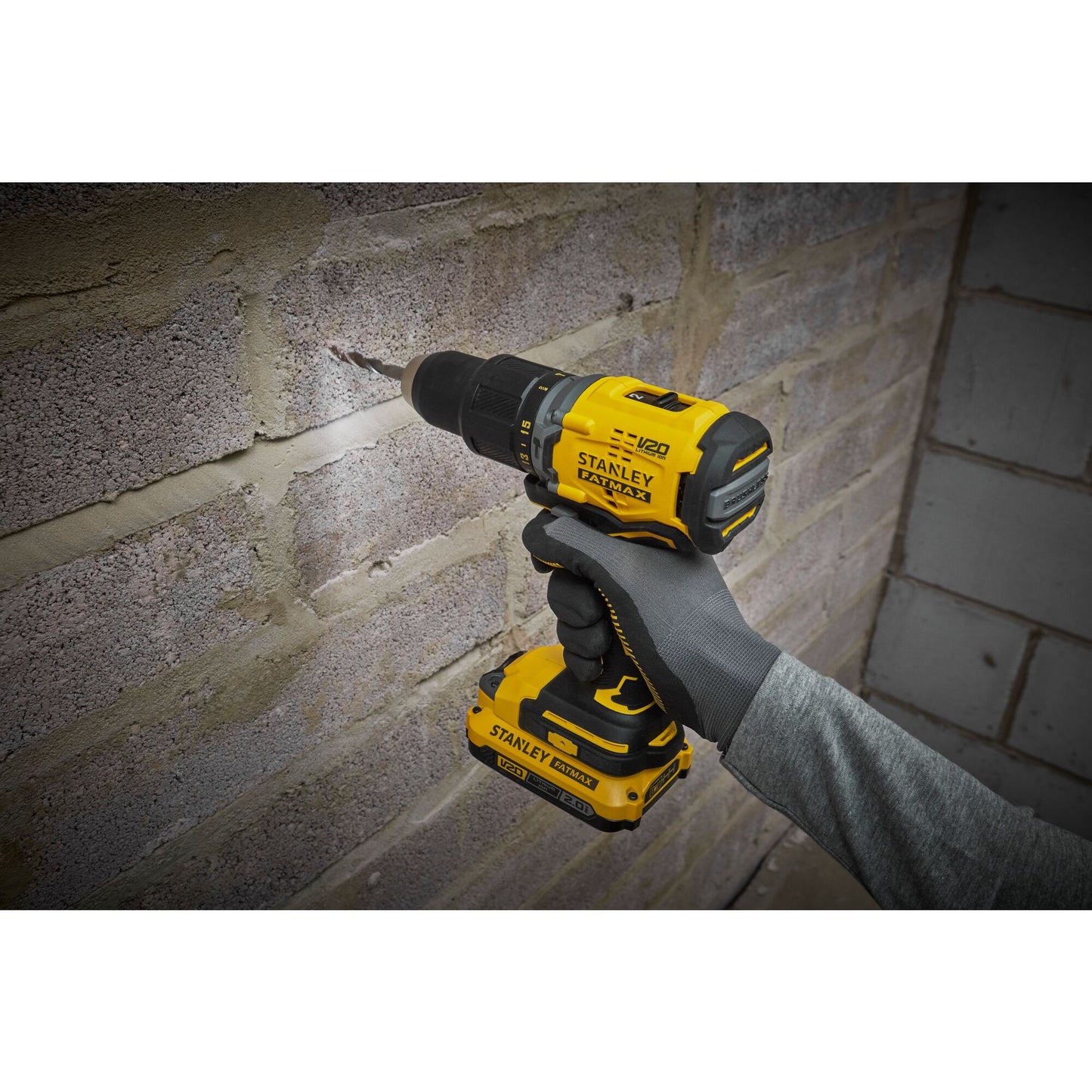 STANLEY FATMAX SFMCD715D2K-QW Perceuse Visseuse à percussion BRUSHLESS 60Nm - 18V - 15 réglages de couple, Mandrin 1 main 13mm, 0-600 / 1900 trs/min, 0-32300 cps/min