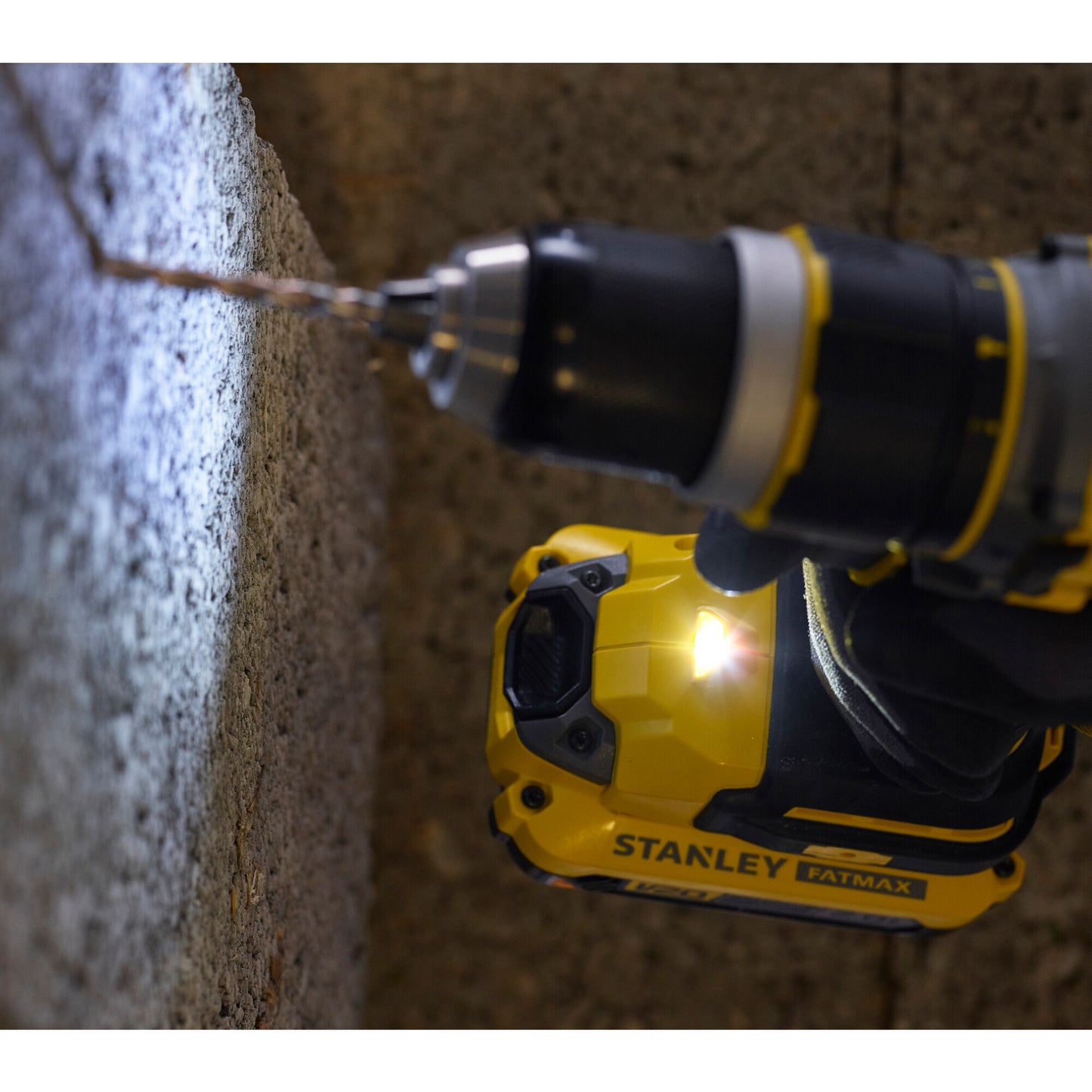 STANLEY FATMAX SFMCD721B-XJ Taladro percutor 18V Brushless V20, sin baterías ni cargador