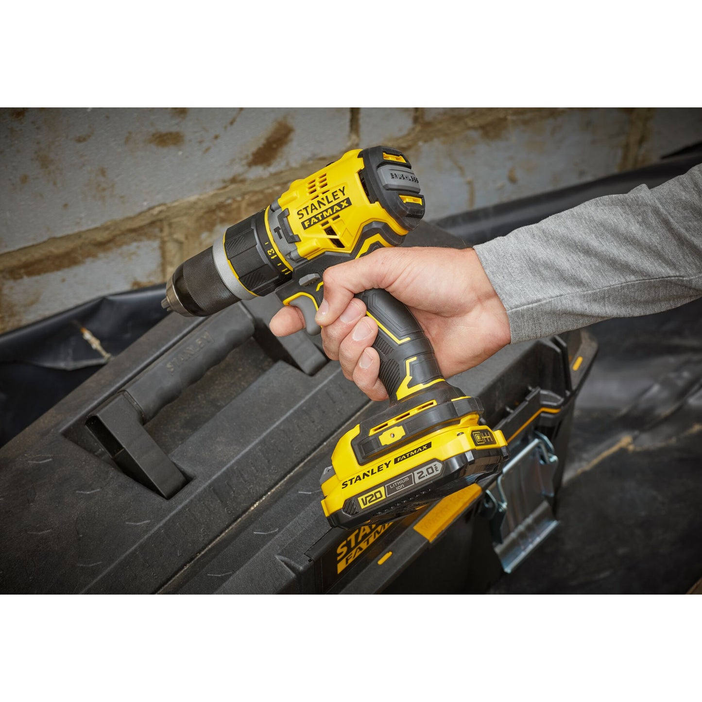 STANLEY FATMAX SFMCD721D2K-QW V20 Akku-Schlagbohrschrauber (18V / 2,0Ah), 2 Akkus, bürstenlos