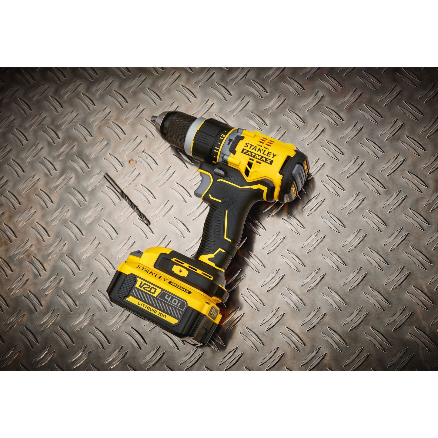 STANLEY FATMAX SFMCD721M2K-QW V20 Akku-Schlagbohrschrauber (18V / 4,0Ah), 2 Akkus, bürstenlos