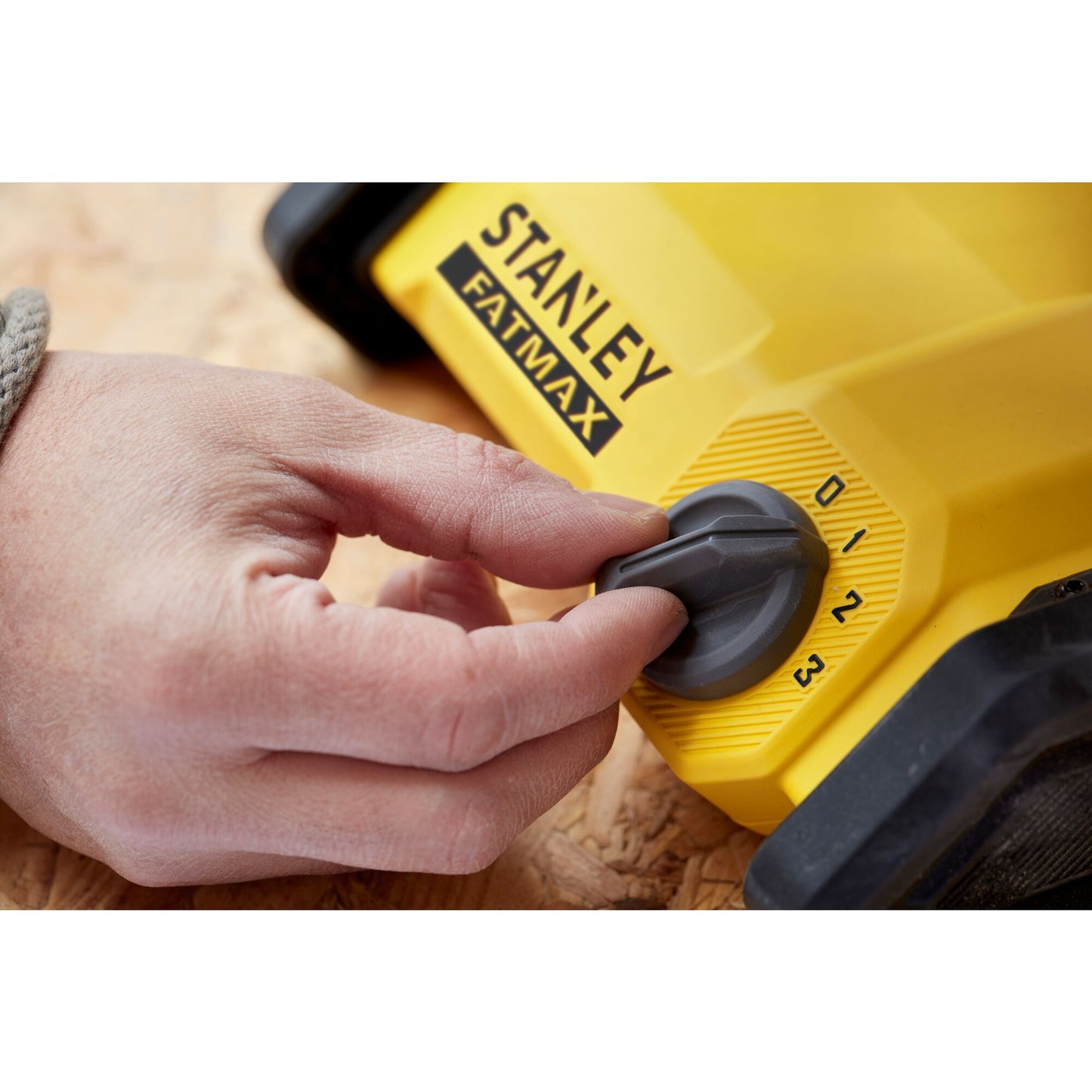 STANLEY FATMAX SFMCE001B-XJ Ventilador V20, sin baterías ni cargador