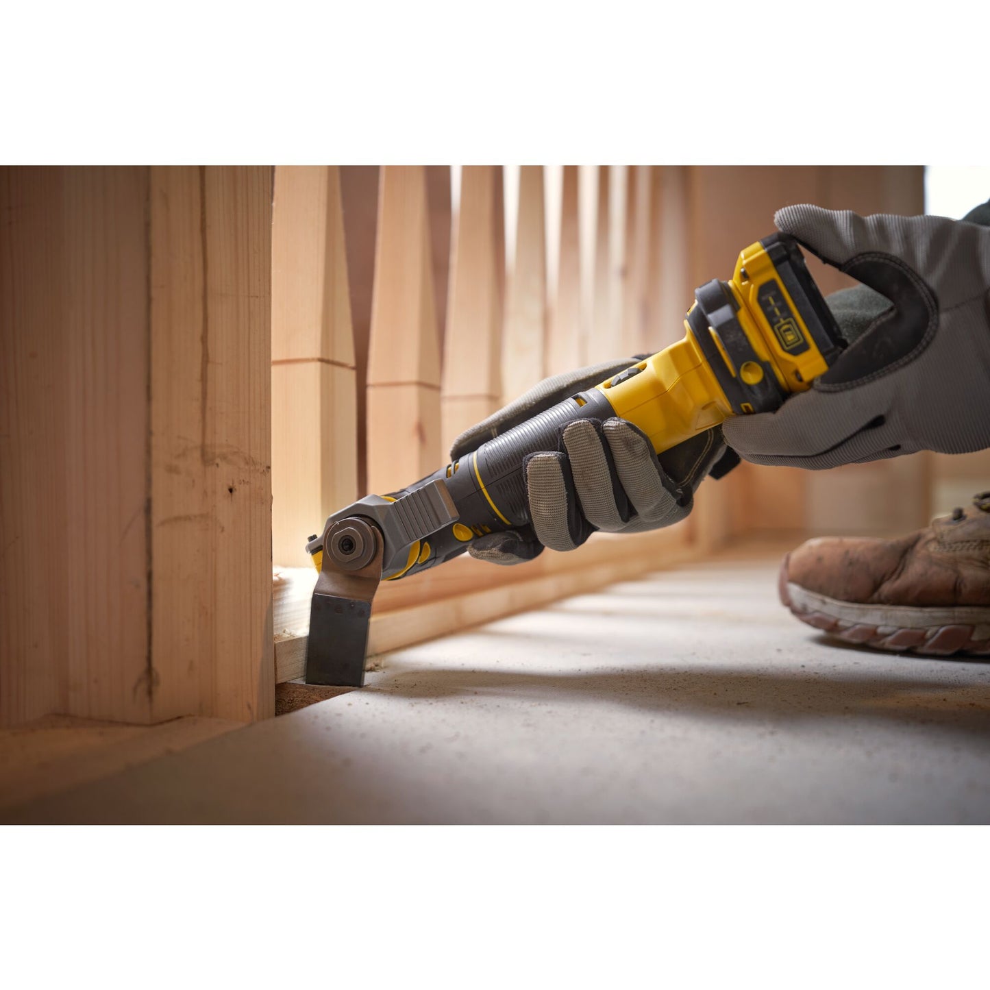 STANLEY FATMAX SFMCE500D2K-QW Multi Herramienta oscilante V20, 2 baterías 18V 2.0Ah