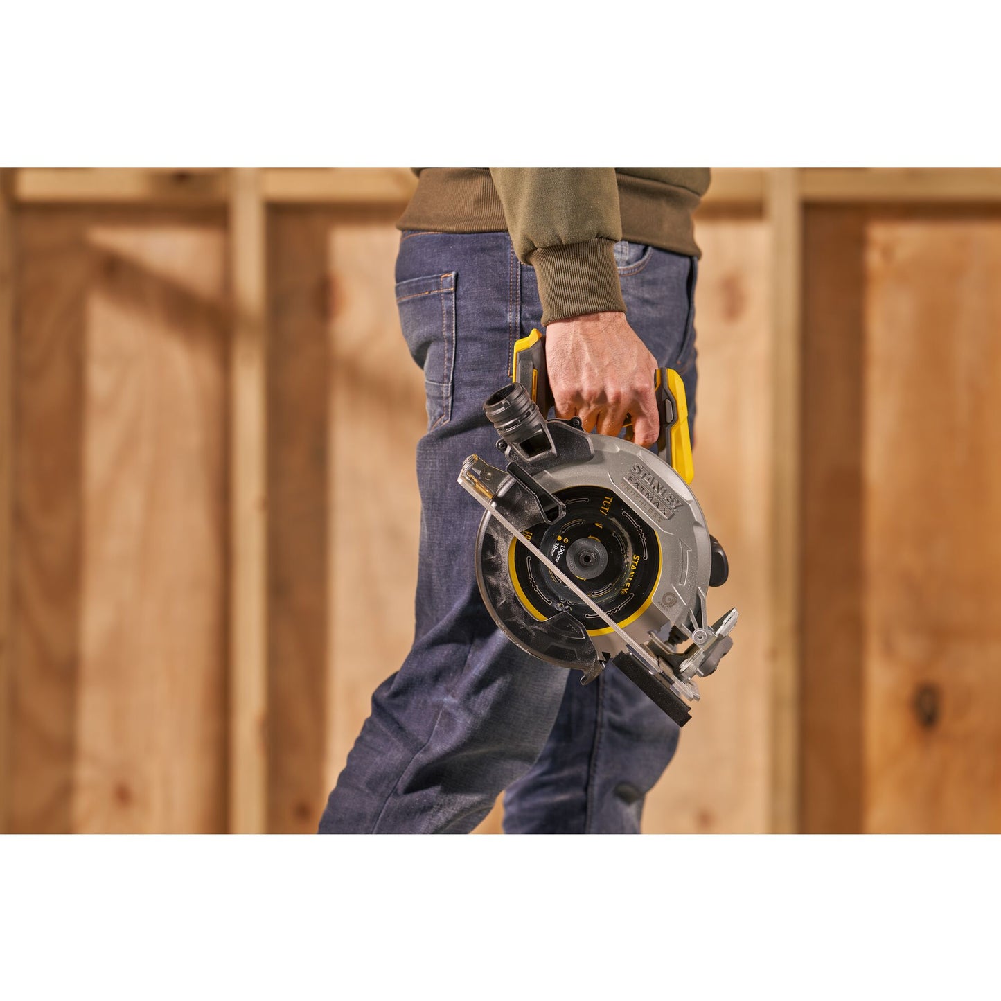 STANLEY FATMAX SFMCS550M2K-QW  V20 Cordless Brushless Circular Saw  with 2 x 4.0Ah Lithium Ion Battery and Kit Box