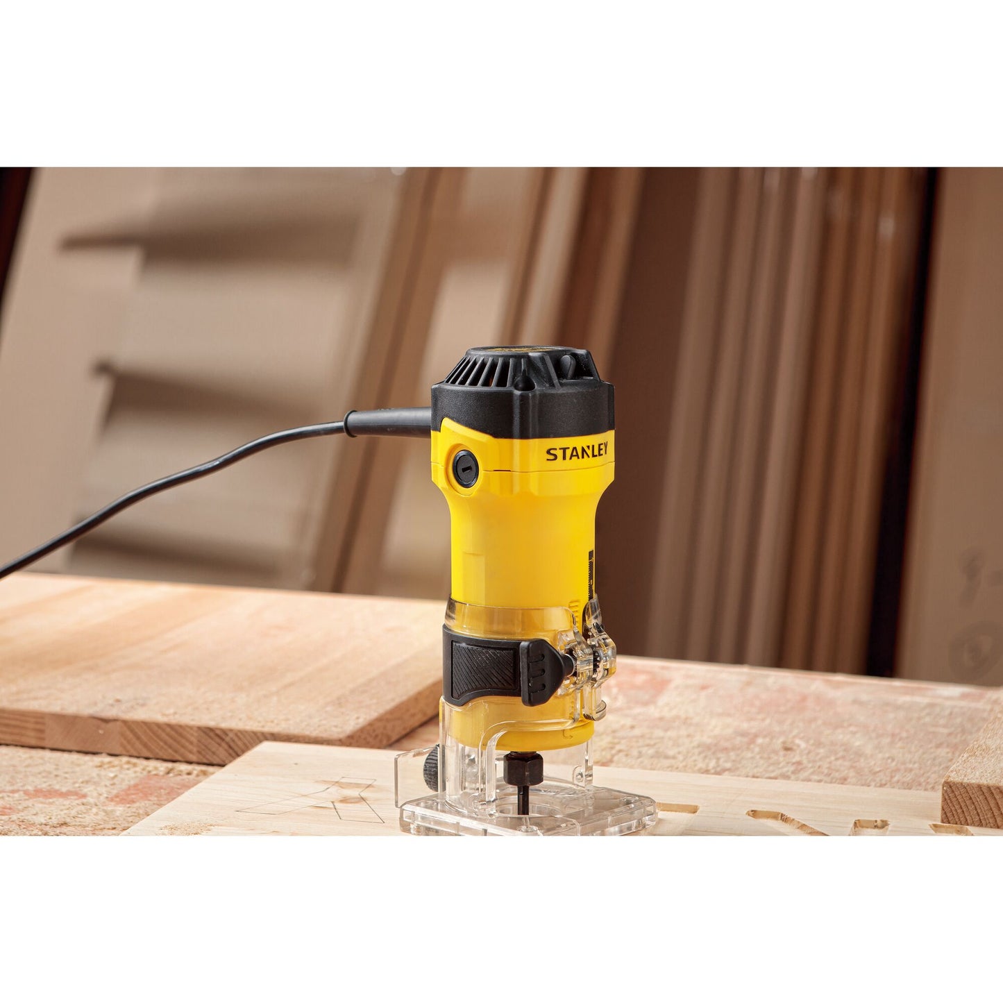 STANLEY FATMAX ST55-QS Perfiladora 550W