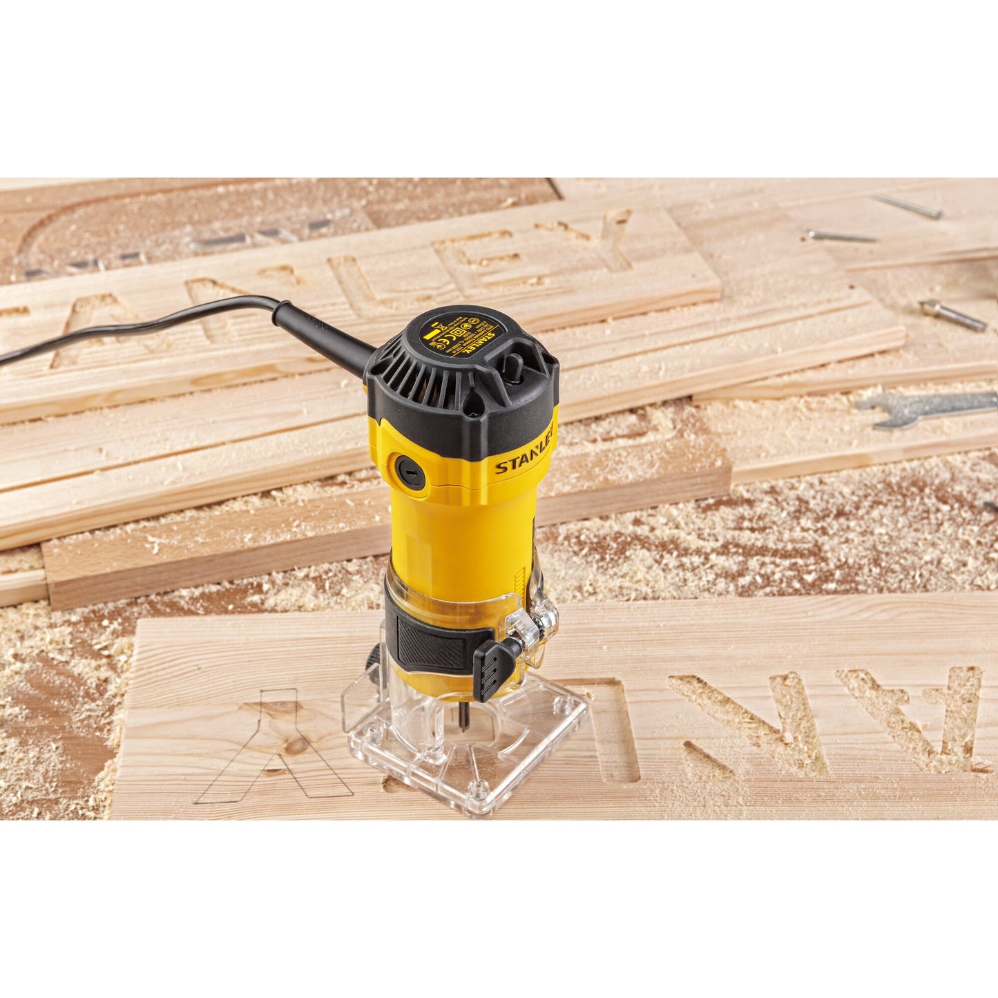 STANLEY FATMAX ST55-QS Perfiladora 550W